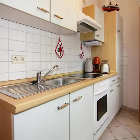 Sonnenterrasse In Ahlbeck, Cleaning Included *