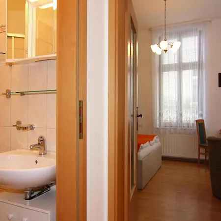 Sonnenterrasse In Ahlbeck, Cleaning Included Apartment