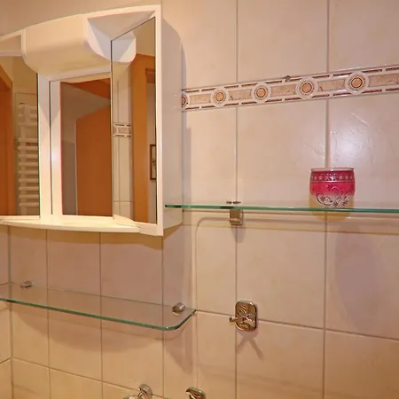 Apartment Sonnenterrasse In Ahlbeck, Cleaning Included