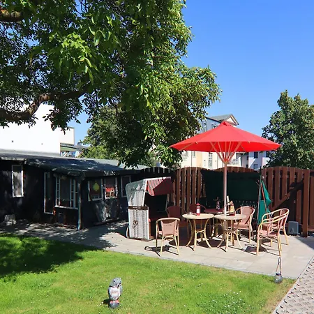 Apartment Sonnenterrasse In Ahlbeck, Cleaning Included *